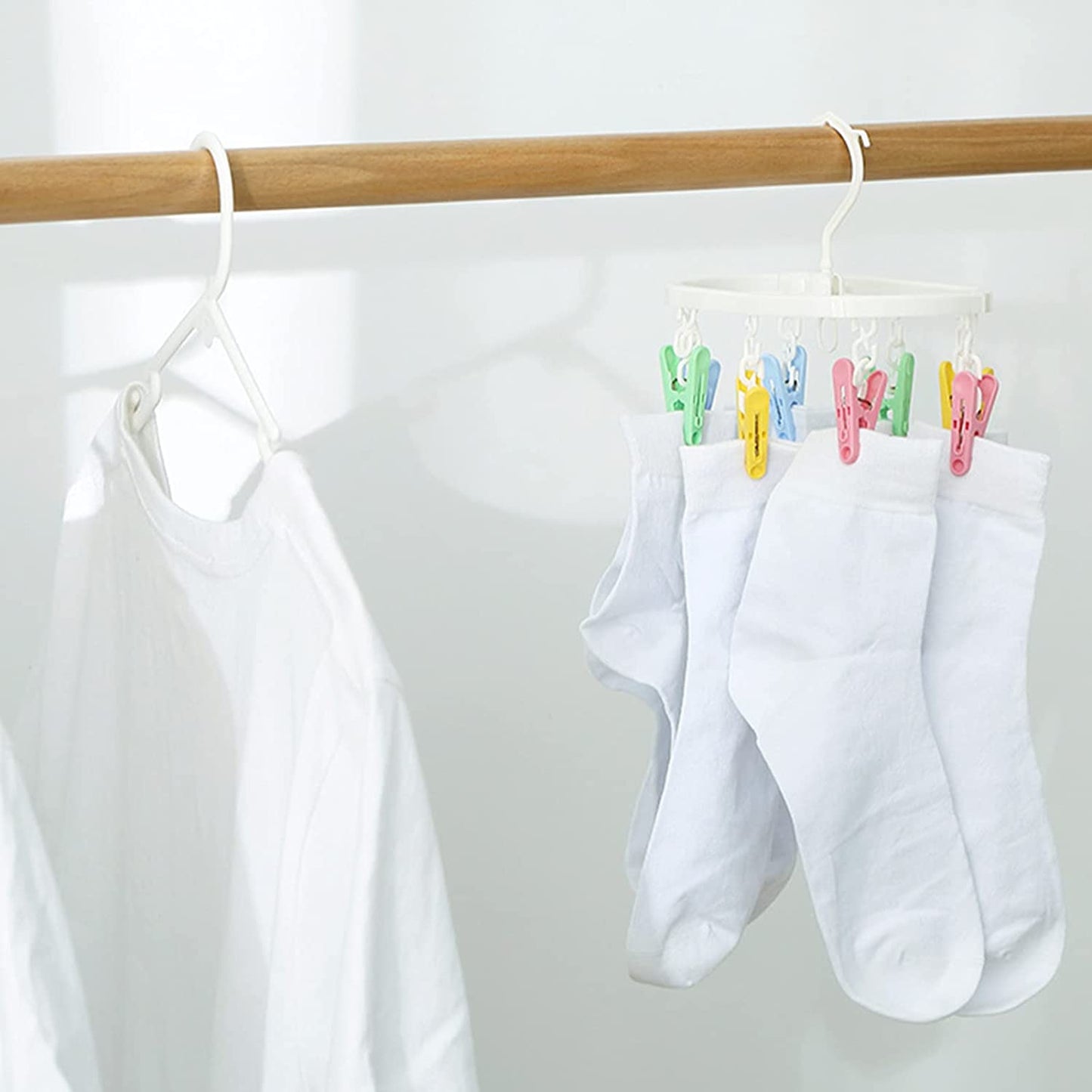 Laundry Hanger Drying with Clips, Plastic Laundry Clips, and Drip-Drying Hanger for Socks, Underwear, Towel, Scarf, Side Hanging, Anti-Wind, Multi-Purpose